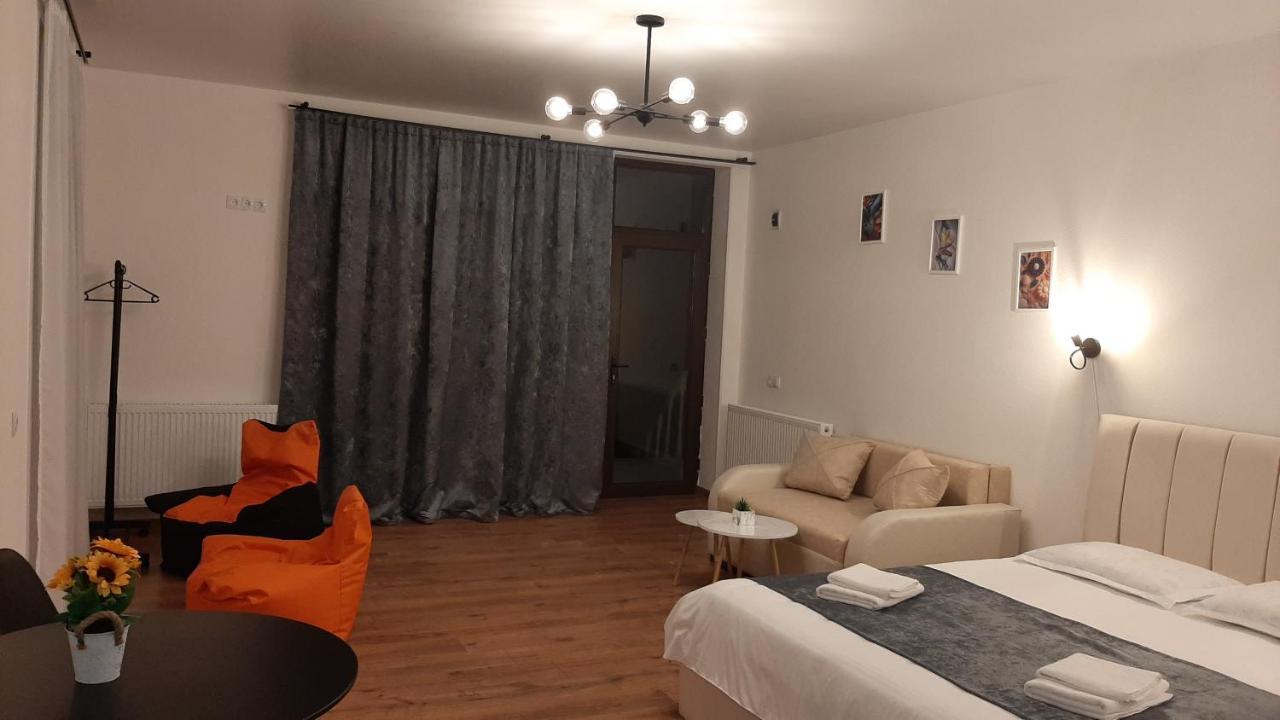Hotel Terkhena à Kazbegi Extérieur photo