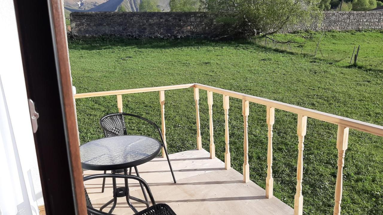 Hotel Terkhena à Kazbegi Extérieur photo